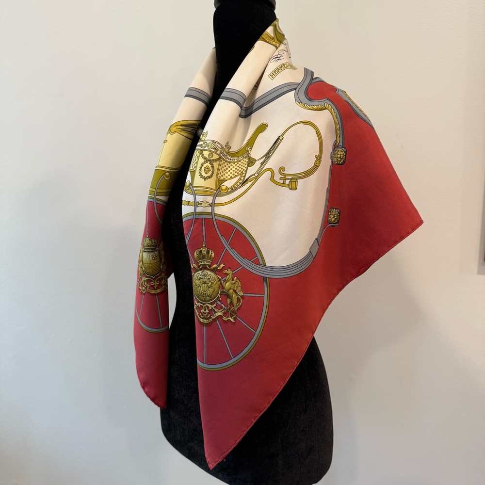 Hermes Silk Scarf 90 Carré Gold Red Equestrian Hand Rolled Made in France - Picture 6 of 10